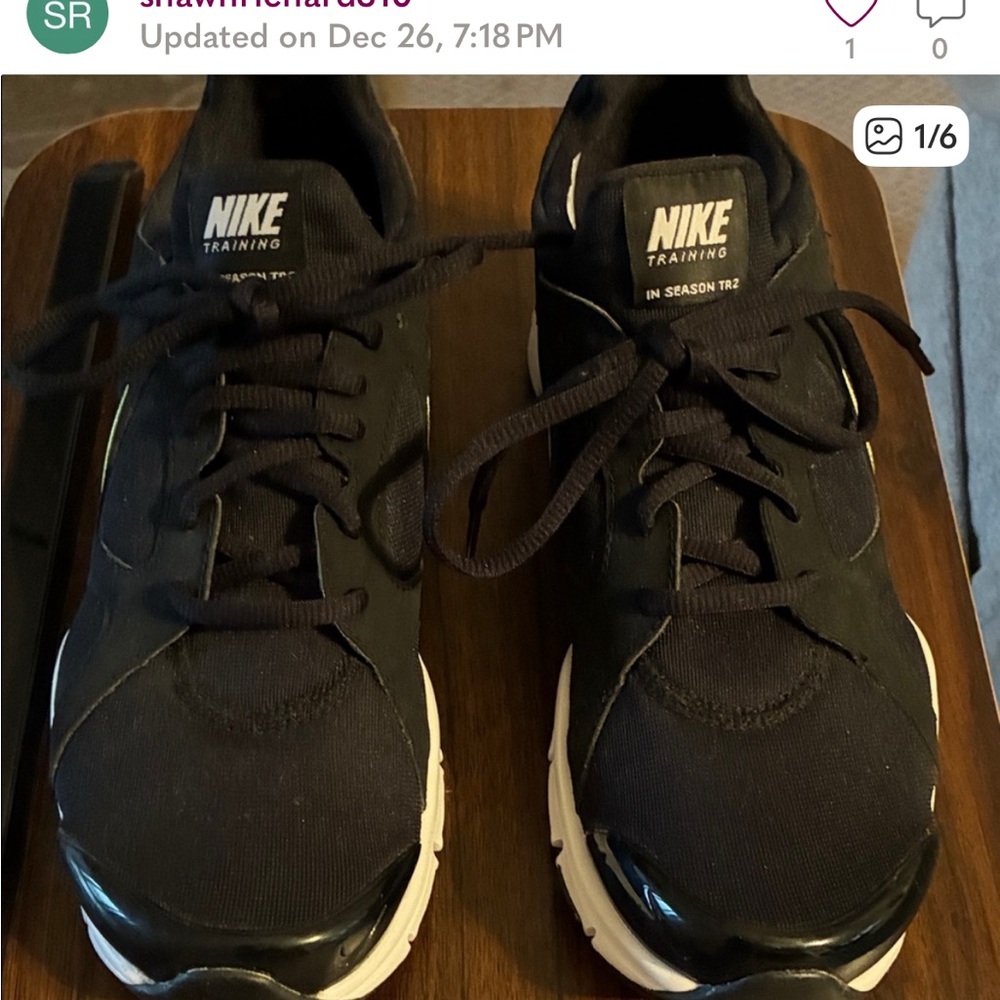 Nike Black and White Training Sneakers